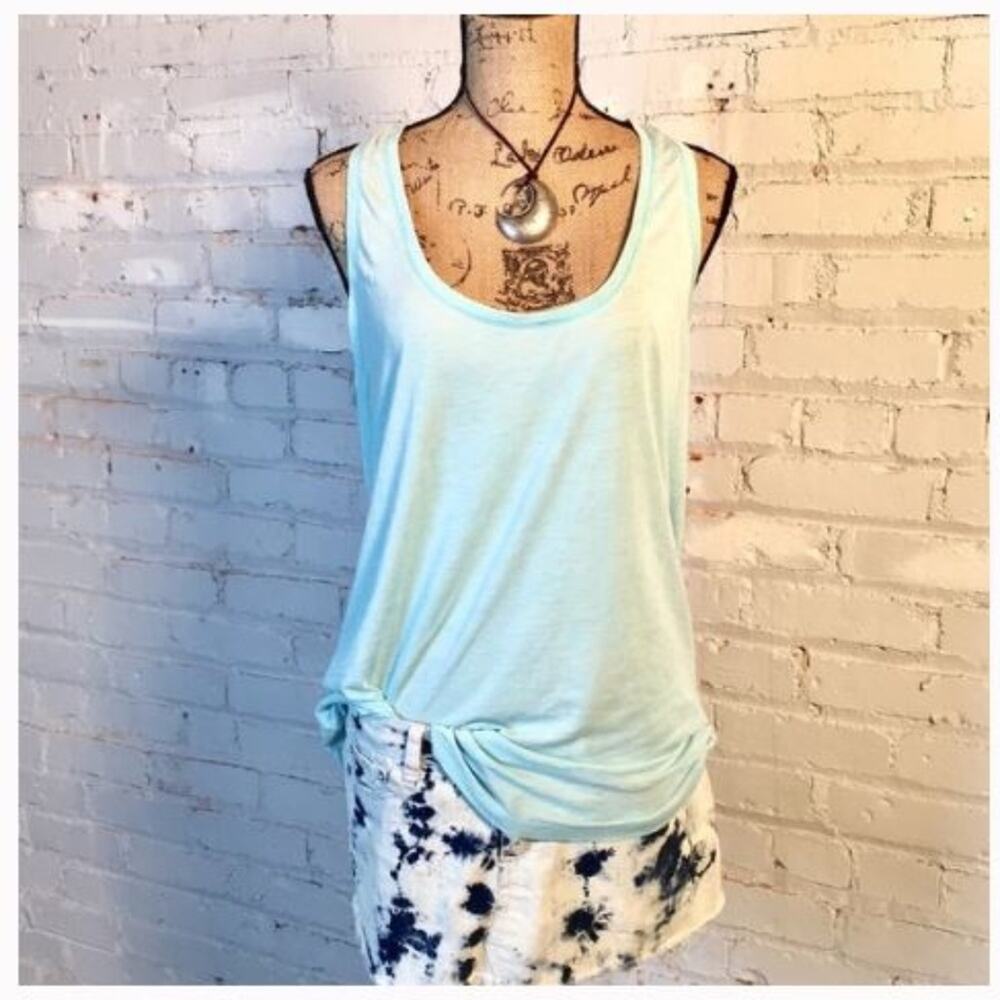 Forever 21 Tank Top. 2X. Aqua . NWT  burnt out